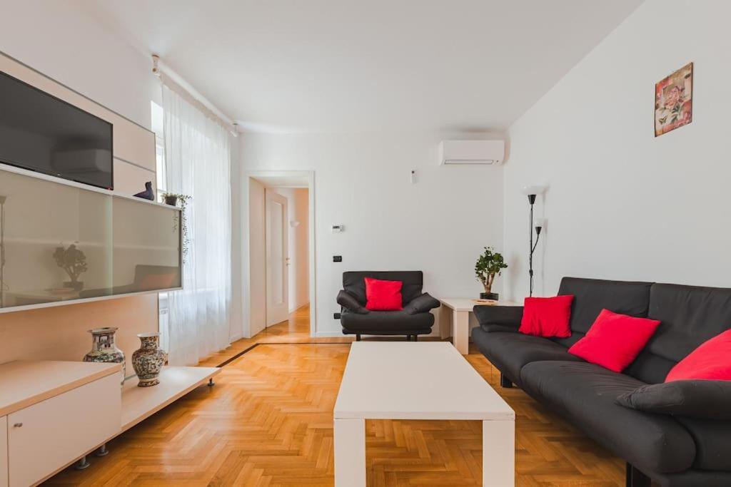 Piazza Unita Central Apartment Triest Exterior foto